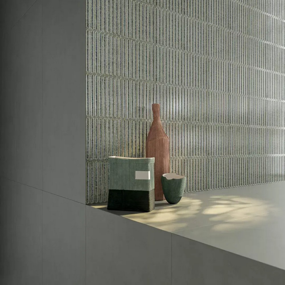 Декоративная плитка с рельефной поверхностью и переливами Декоративная плитка с рельефной поверхностью и переливами