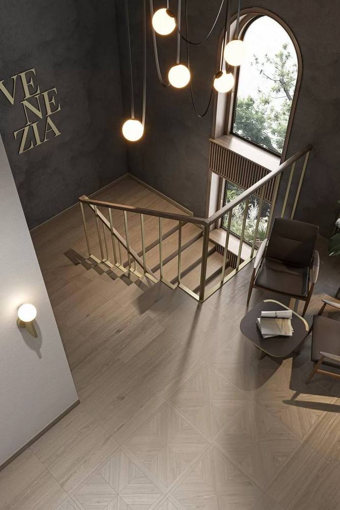 Модульный паркет из керамического дерева в серии Альберони Модульный паркет из керамического дерева в серии Альберони